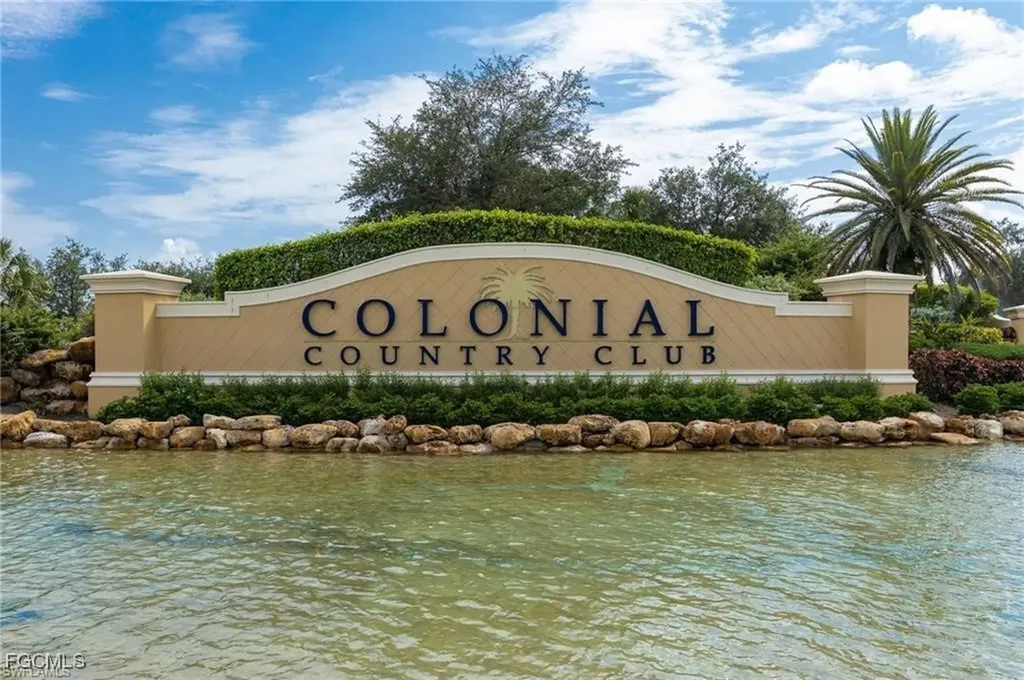10074 Oakhurst Way Fort Myers FL 33913