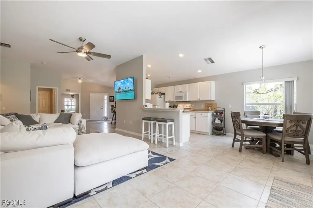 10074 Oakhurst Way Fort Myers FL 33913