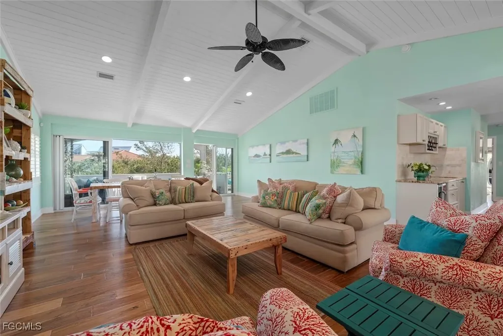 6407 Pine Avenue Sanibel FL 33957