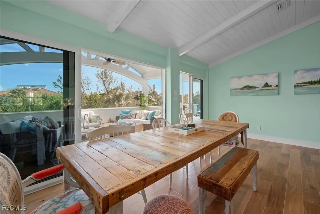 6407 Pine Avenue Sanibel FL 33957