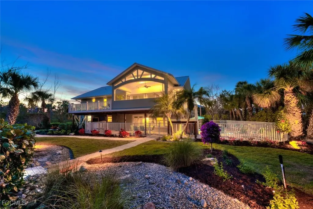6407 Pine Avenue Sanibel FL 33957