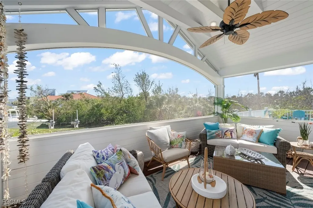 6407 Pine Avenue Sanibel FL 33957