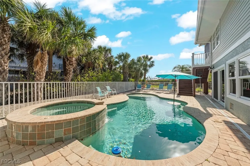 6407 Pine Avenue Sanibel FL 33957