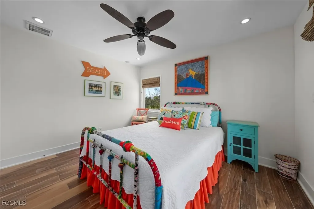 6407 Pine Avenue Sanibel FL 33957