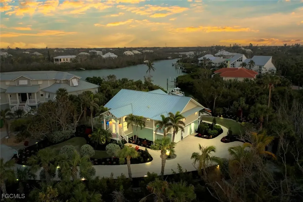 6407 Pine Avenue Sanibel FL 33957