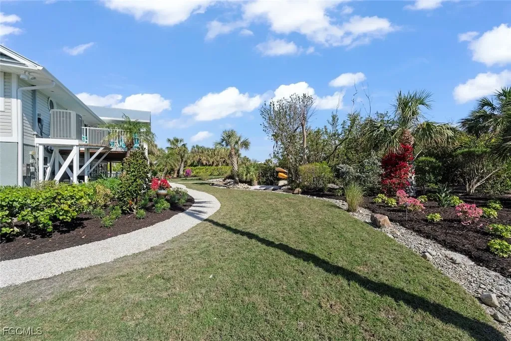 6407 Pine Avenue Sanibel FL 33957