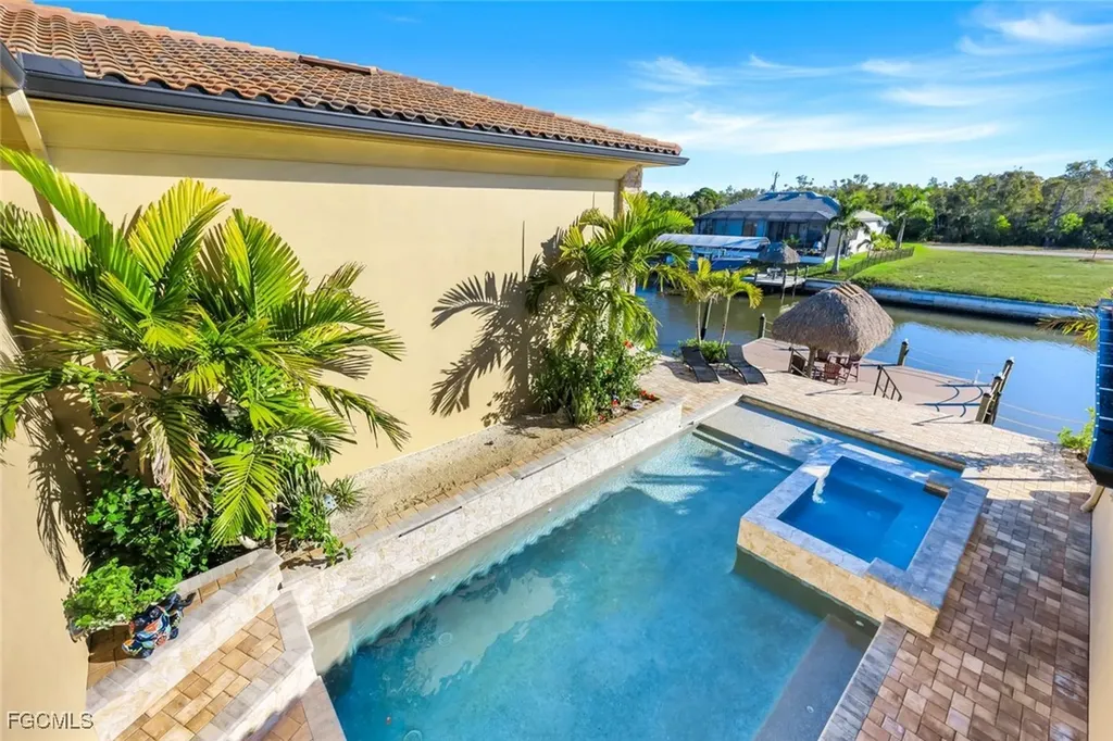2709 NW 41st Avenue Cape Coral FL 33993