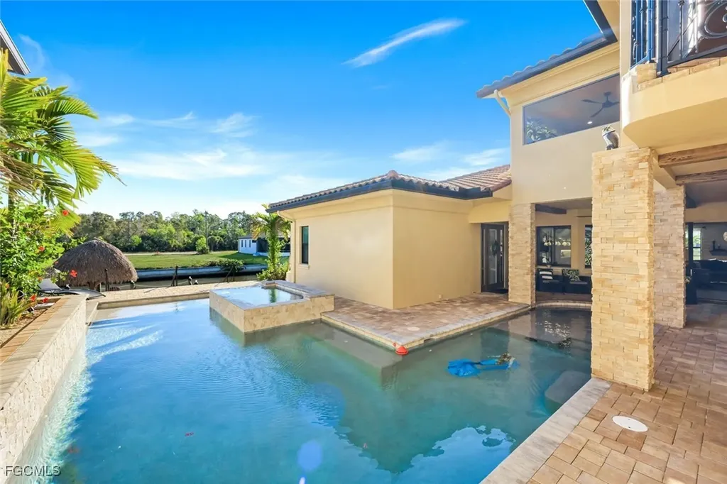 2709 NW 41st Avenue Cape Coral FL 33993