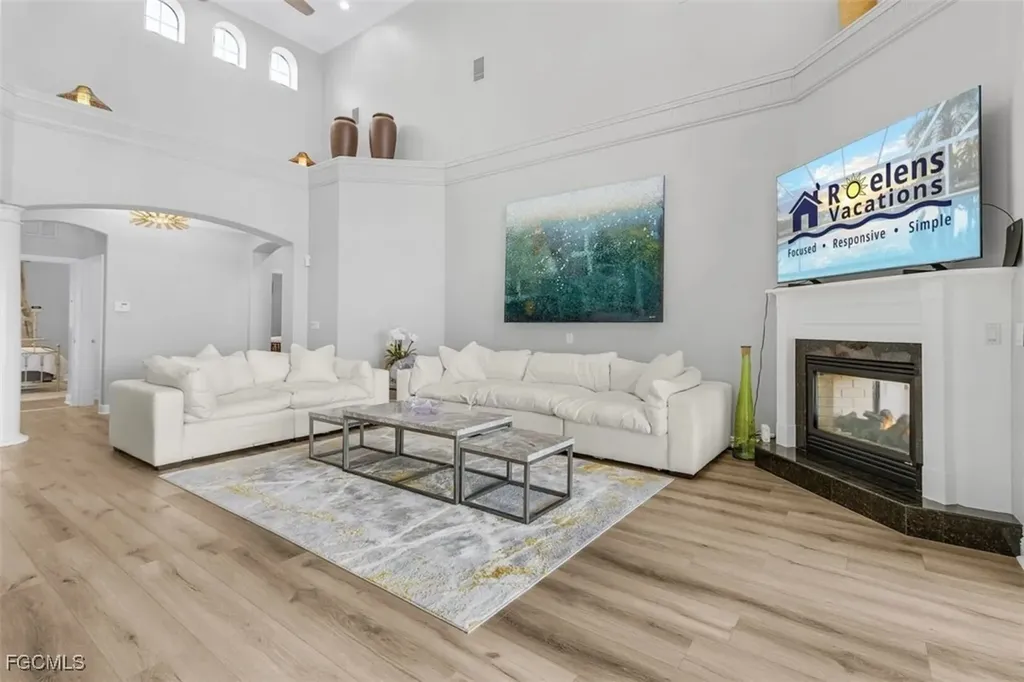 2604 Cape Coral Parkway W Cape Coral FL 33914