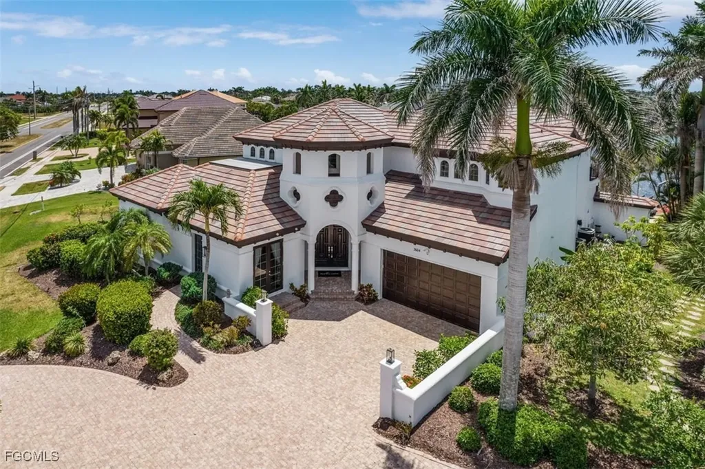 2604 Cape Coral Parkway W Cape Coral FL 33914