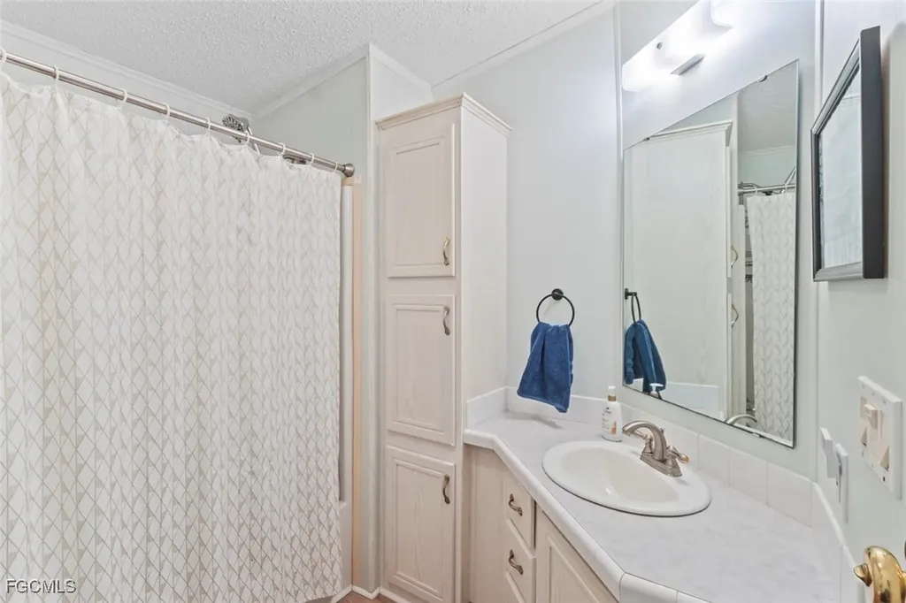 29414 Pine Villa Circle Punta Gorda FL 33982