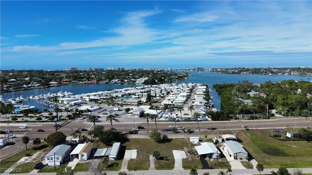 13,14,15 Erskine Drive Venice FL 34285