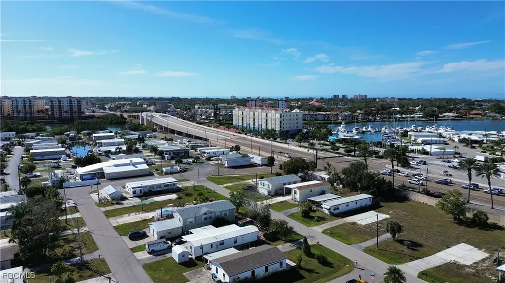 13,14,15 Erskine Drive Venice FL 34285