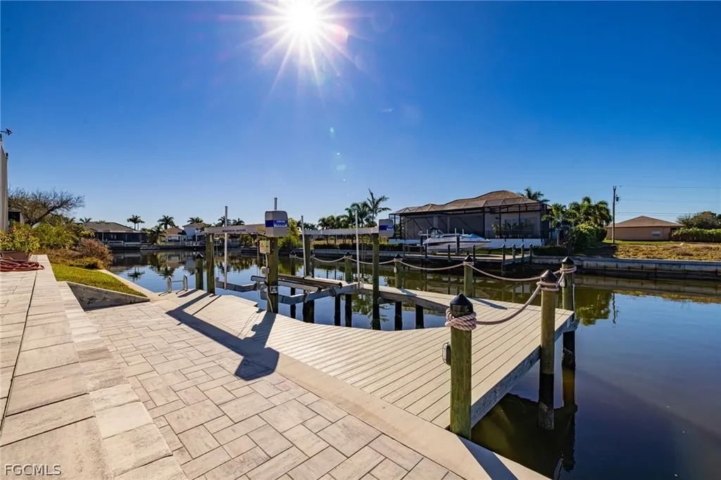 2524 SW 25th Street Cape Coral FL 33914