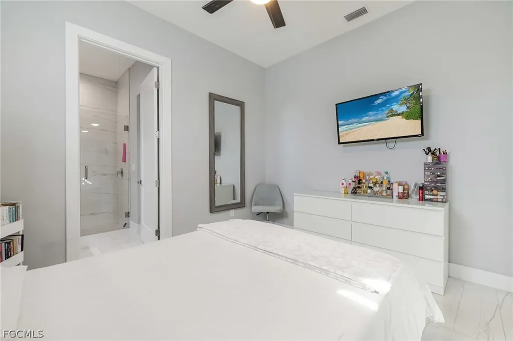 2524 SW 25th Street Cape Coral FL 33914