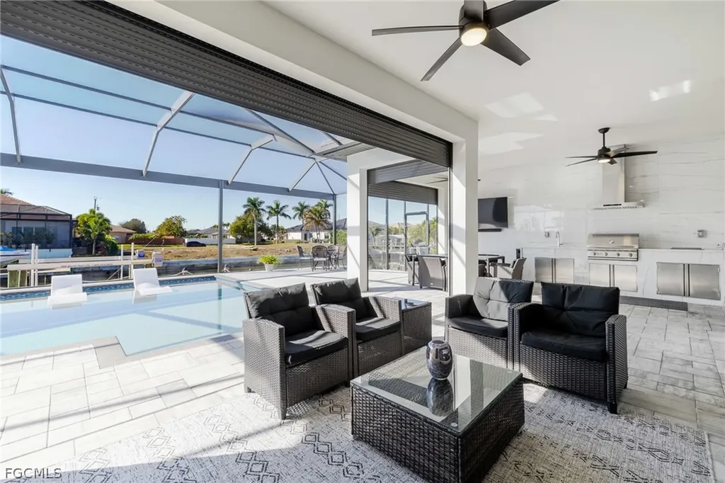 2524 SW 25th Street Cape Coral FL 33914