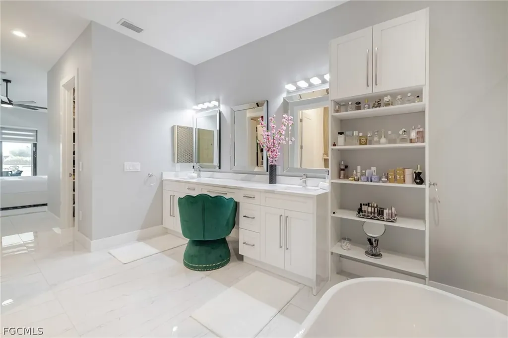 2524 SW 25th Street Cape Coral FL 33914