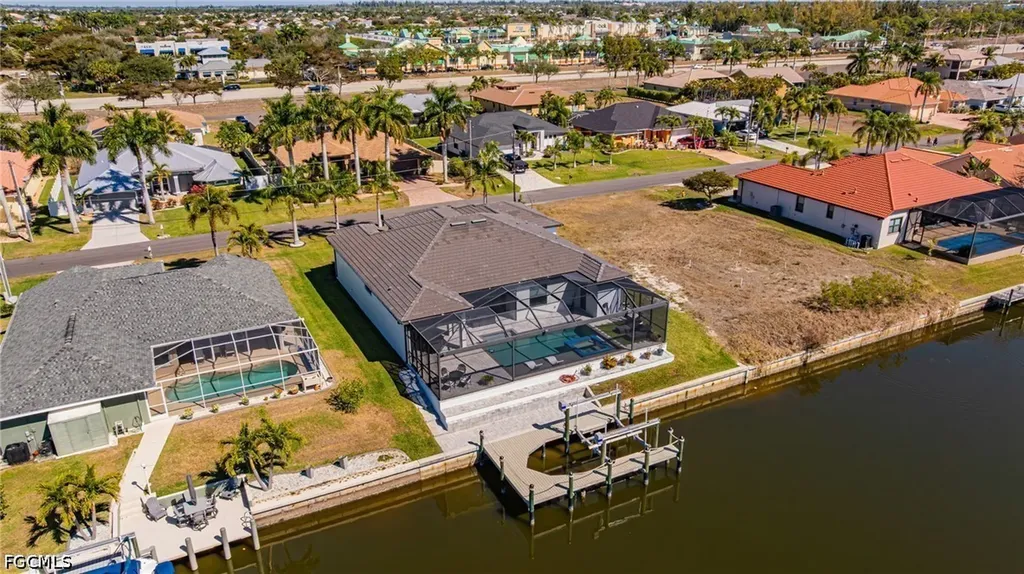 2524 SW 25th Street Cape Coral FL 33914