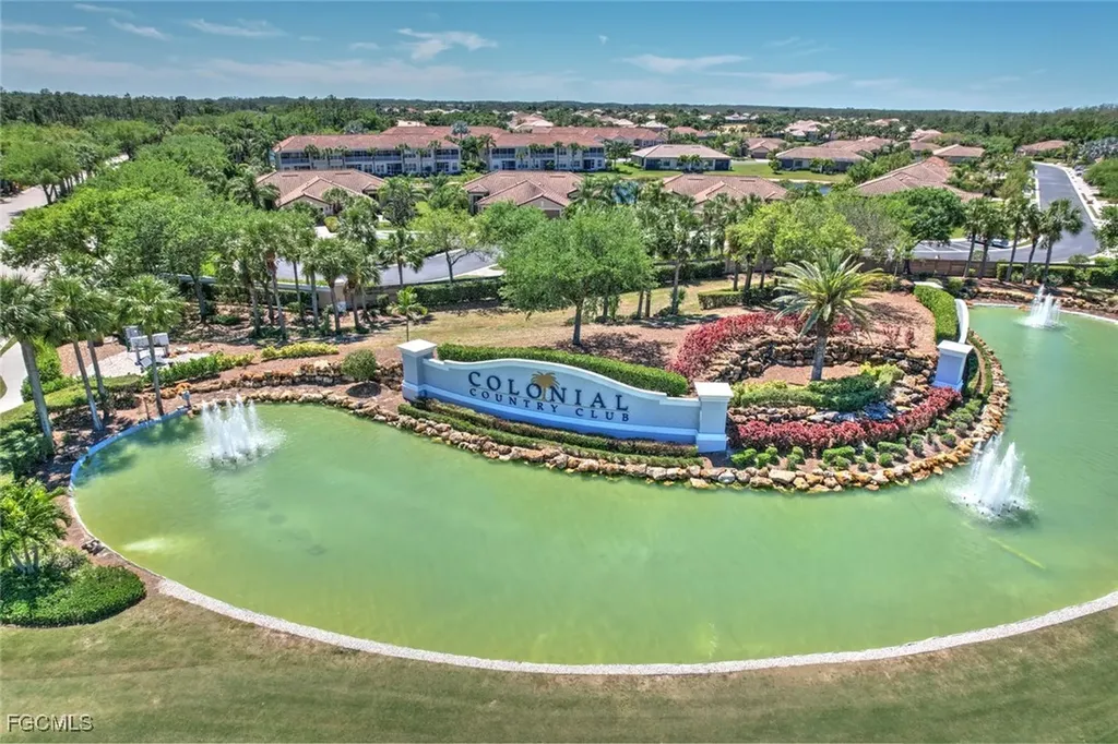 10117 Colonial Country Club Boulevard Fort Myers FL 33913