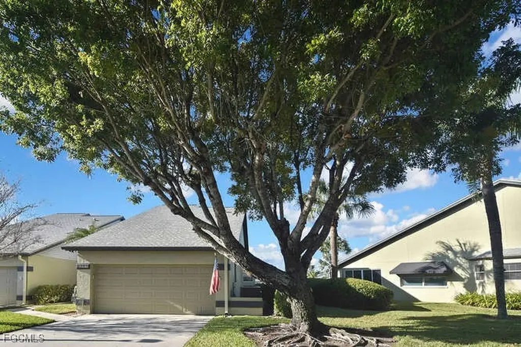 2301 Mcgregor Park Circle Fort Myers FL 33908