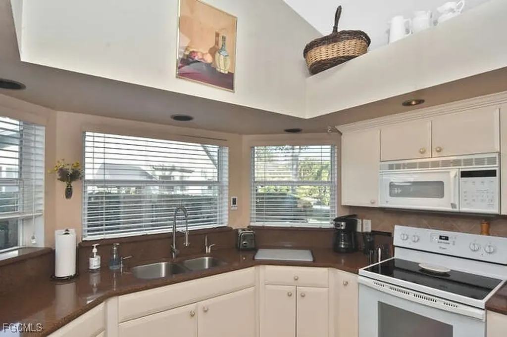 2301 Mcgregor Park Circle Fort Myers FL 33908