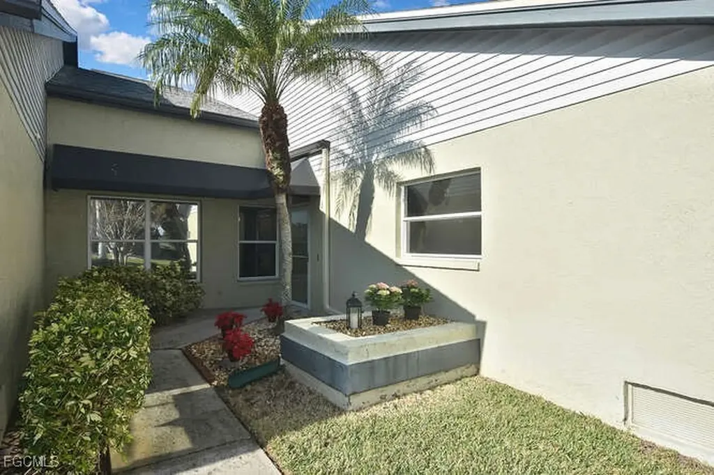 2301 Mcgregor Park Circle Fort Myers FL 33908