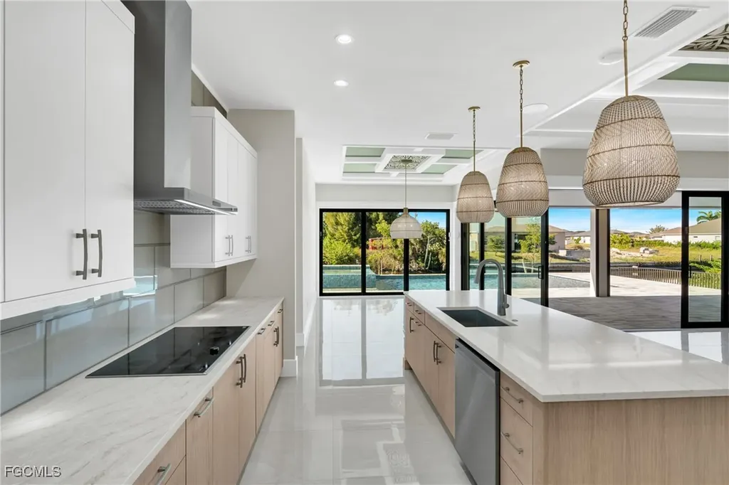 1426 NW 39th Avenue Cape Coral FL 33993