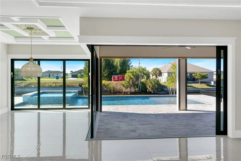 1426 NW 39th Avenue Cape Coral FL 33993