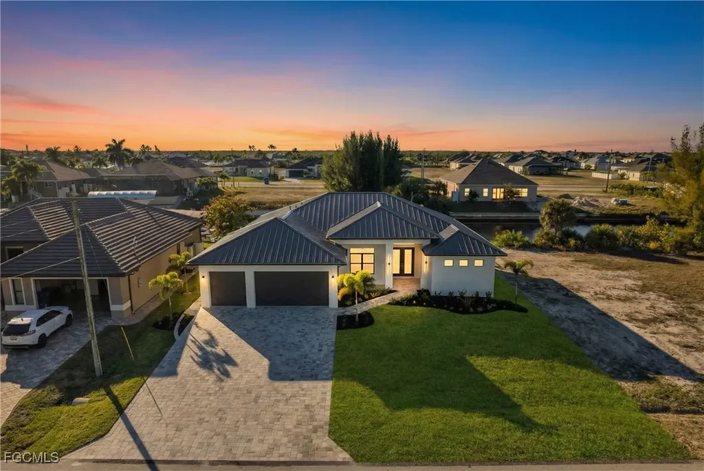 1426 NW 39th Avenue Cape Coral FL 33993