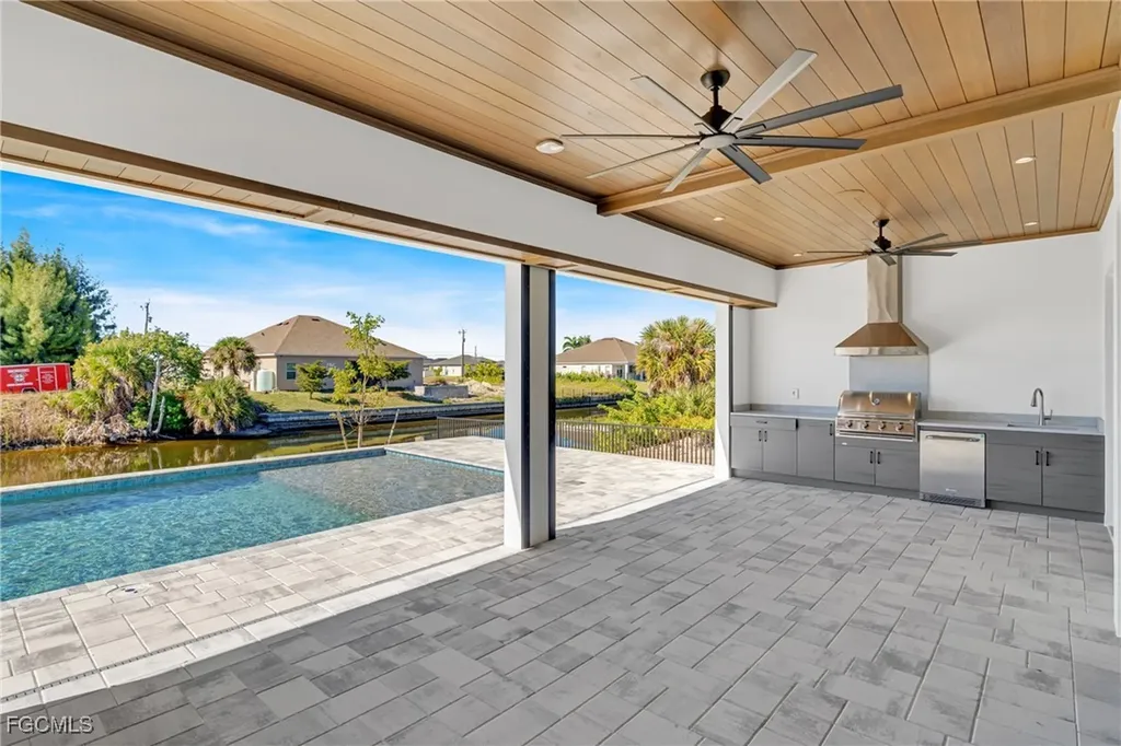 1426 NW 39th Avenue Cape Coral FL 33993