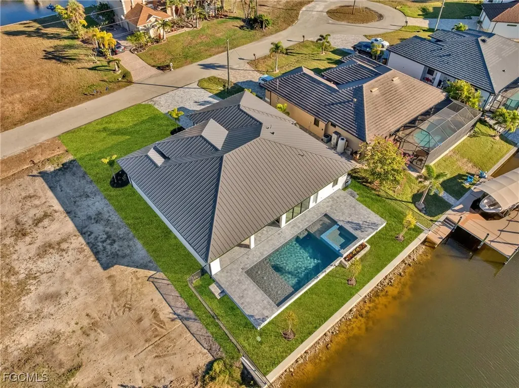 1426 NW 39th Avenue Cape Coral FL 33993