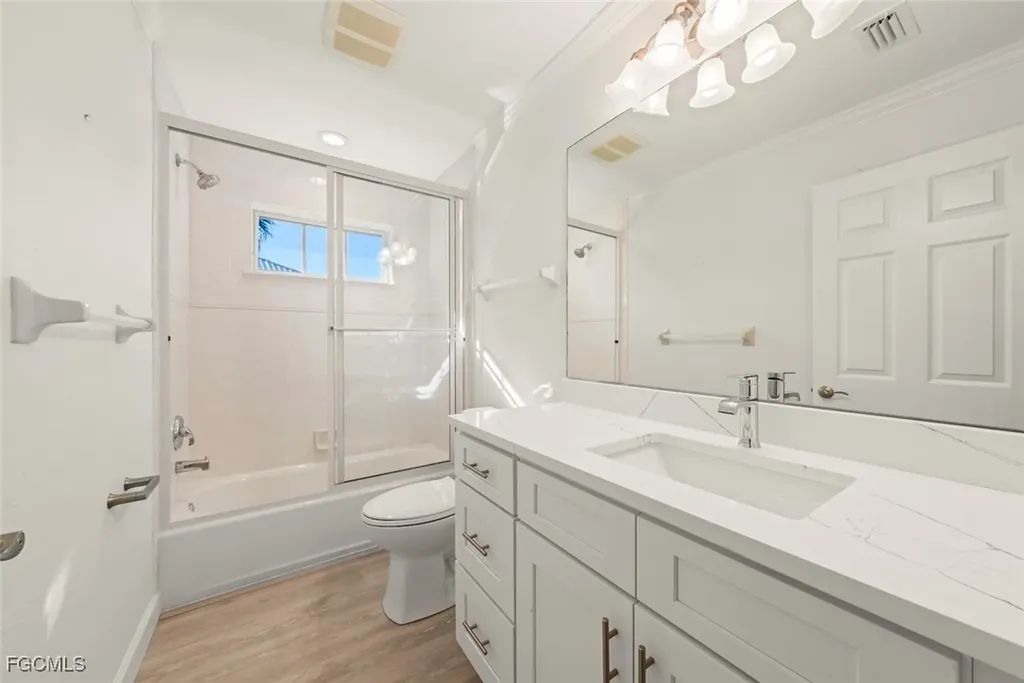 1832 Farm Trail Sanibel FL 33957