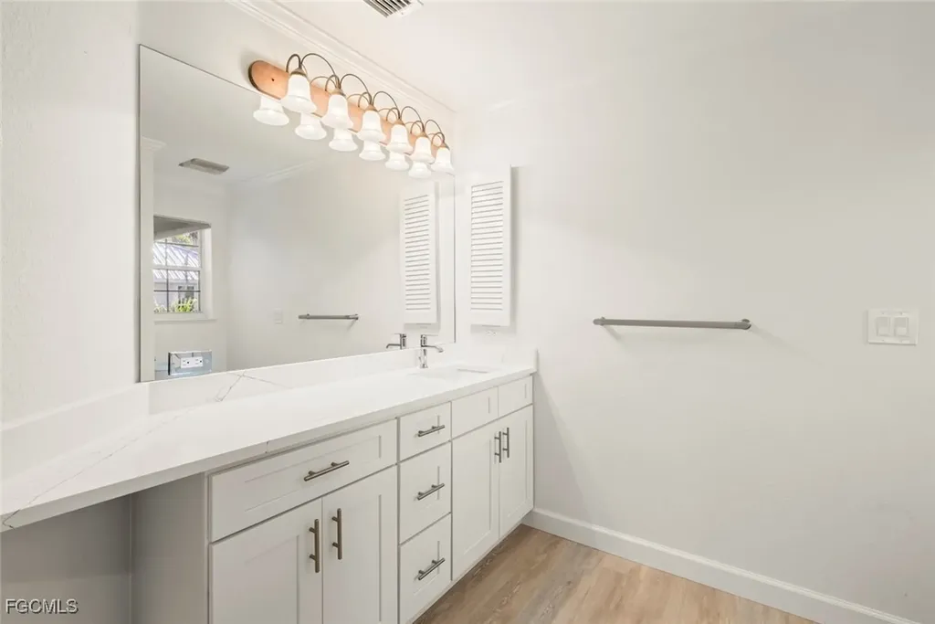 1832 Farm Trail Sanibel FL 33957