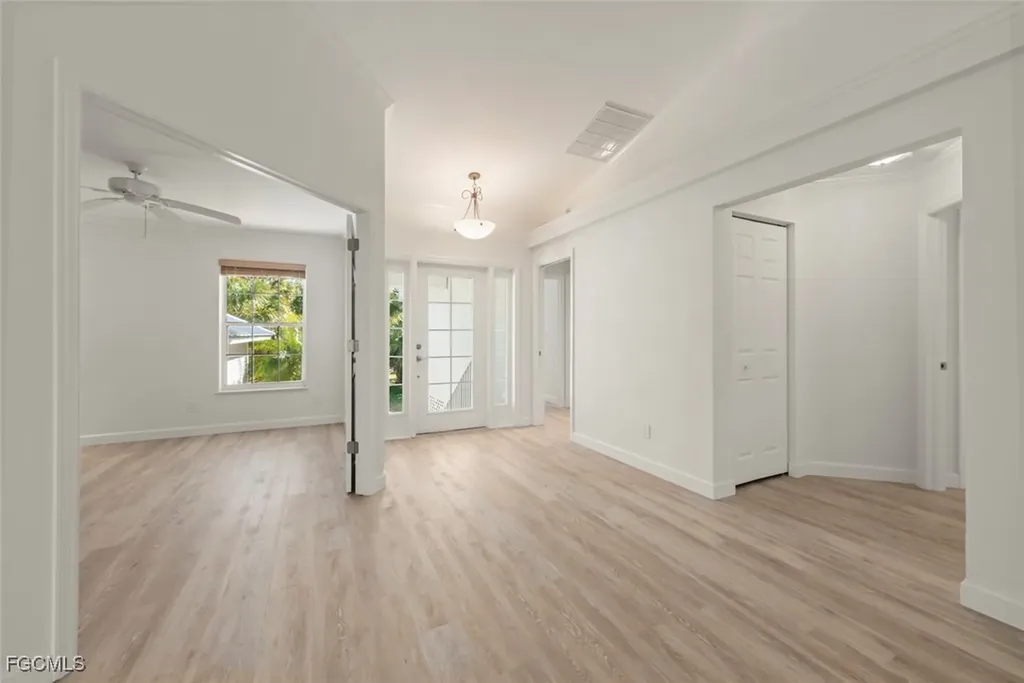 1832 Farm Trail Sanibel FL 33957