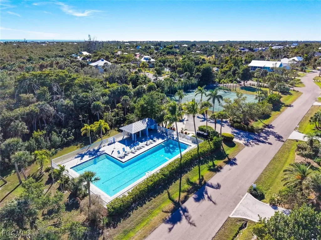 1832 Farm Trail Sanibel FL 33957