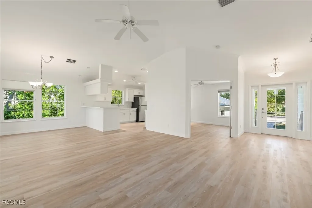 1832 Farm Trail Sanibel FL 33957