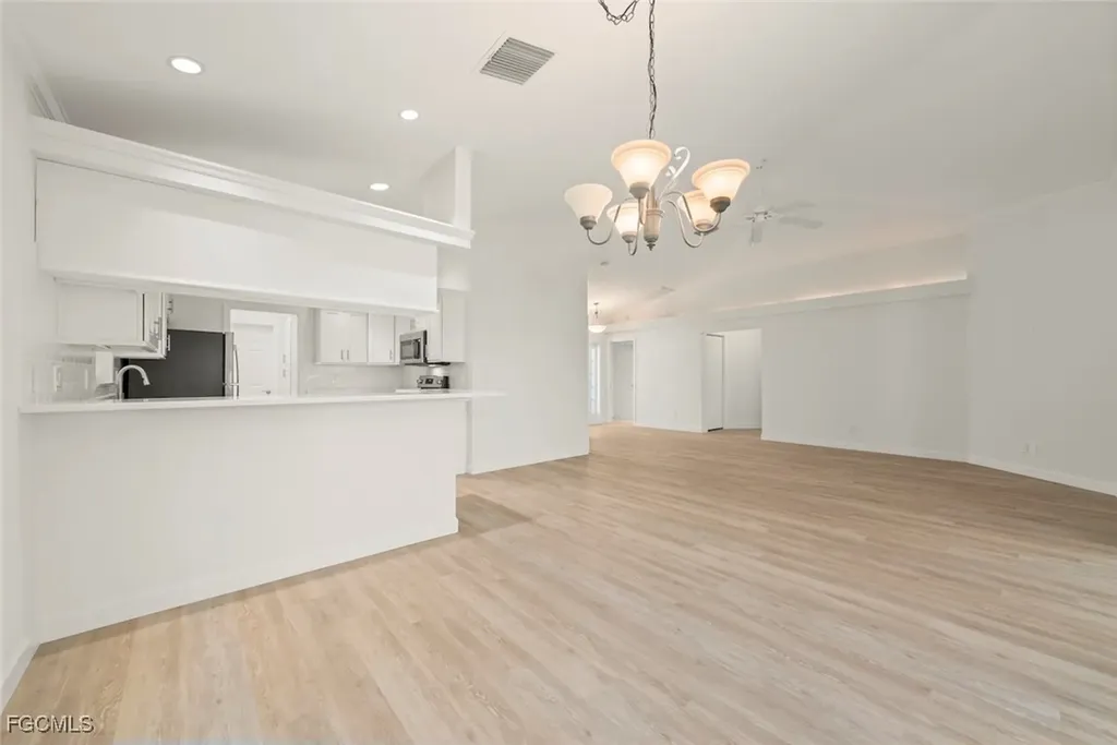 1832 Farm Trail Sanibel FL 33957