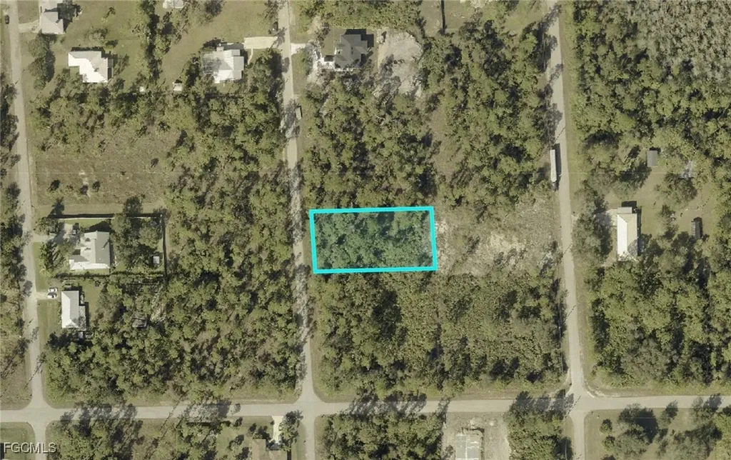 2104 Grant Avenue Alva FL 33920