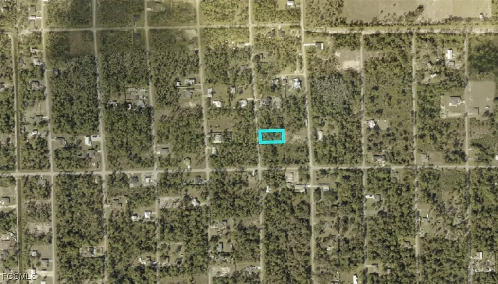 2104 Grant Avenue Alva FL 33920