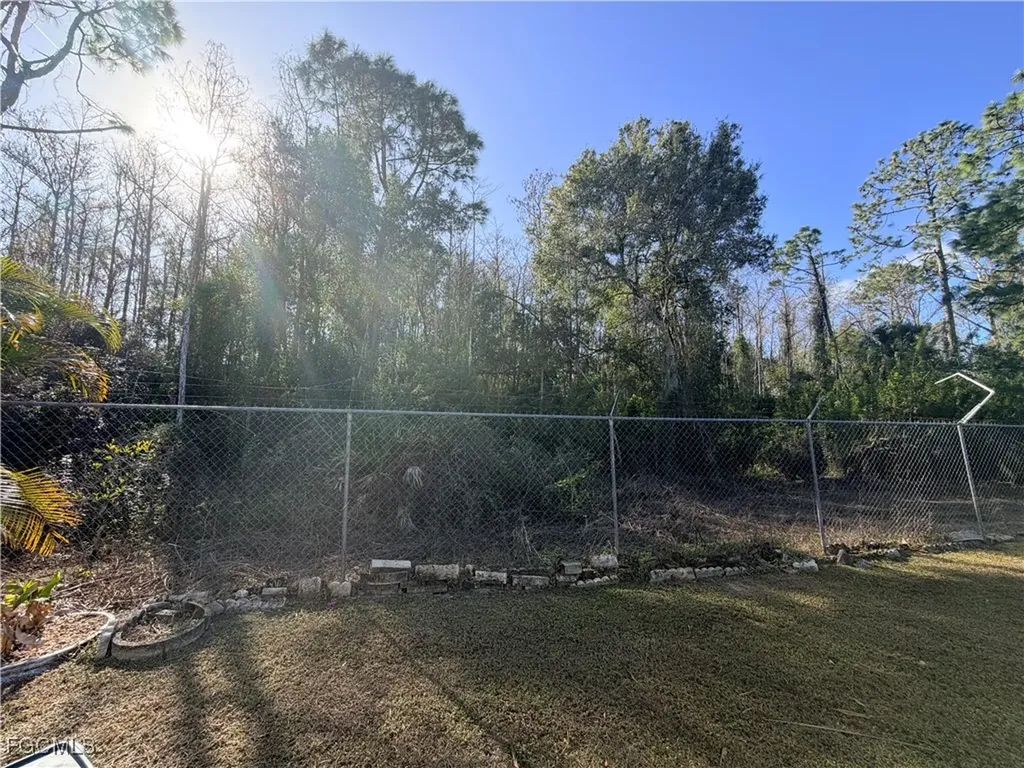 318 Fountain View Boulevard North Fort Myers FL 33903