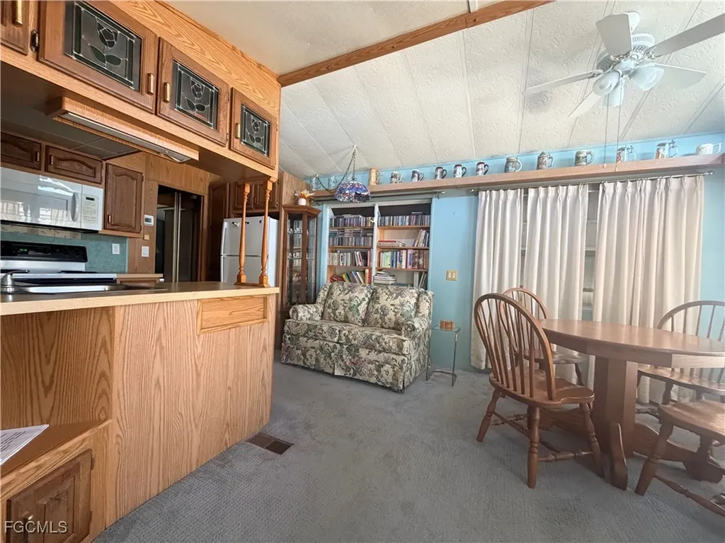 318 Fountain View Boulevard North Fort Myers FL 33903