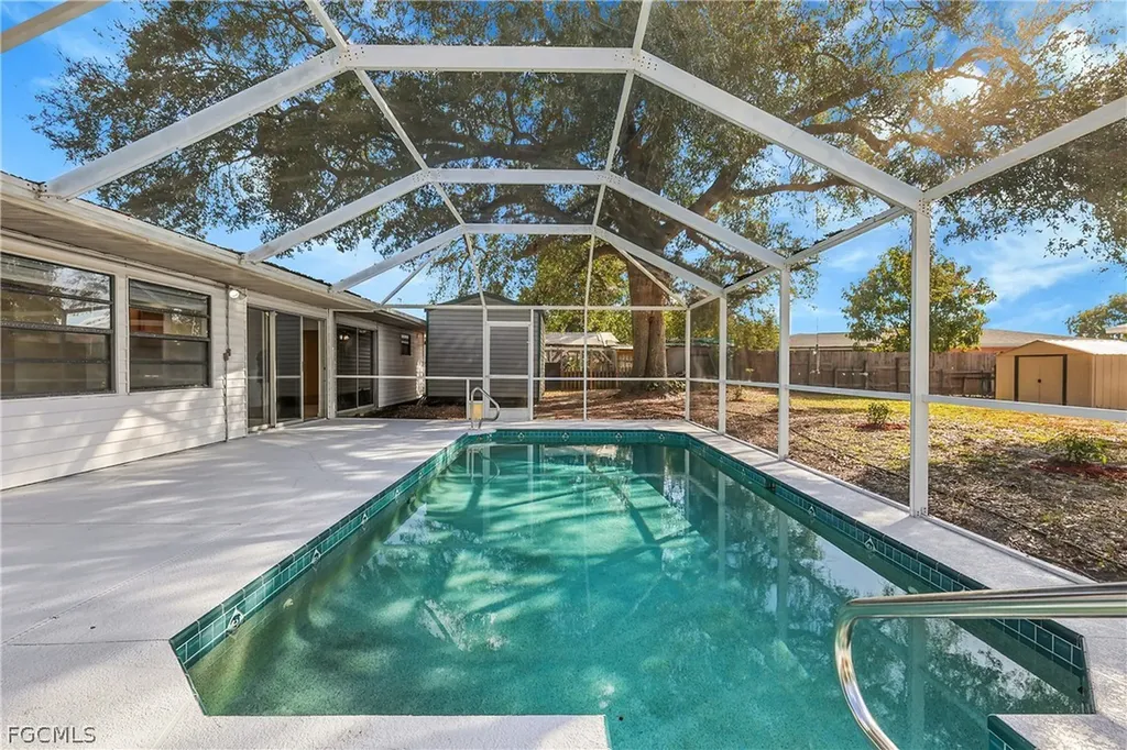 203 Lowry Avenue Lehigh Acres FL 33936