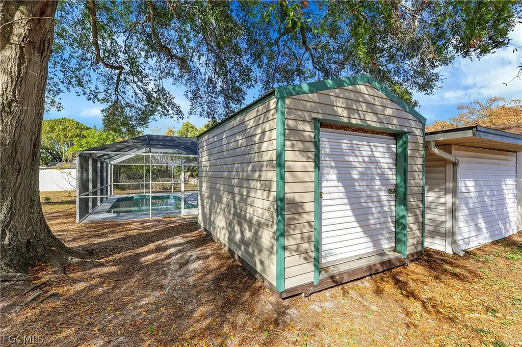 203 Lowry Avenue Lehigh Acres FL 33936