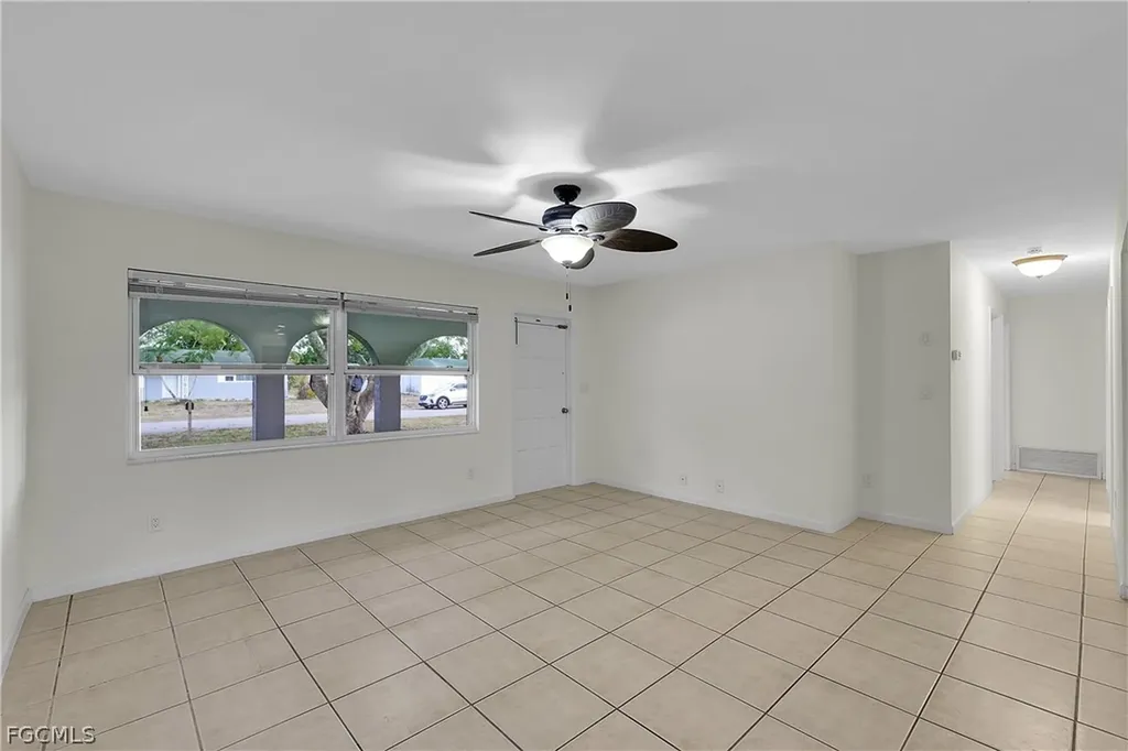 203 Lowry Avenue Lehigh Acres FL 33936