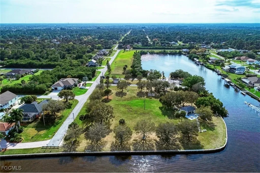 12188 Gerrity Avenue Port Charlotte FL 33981