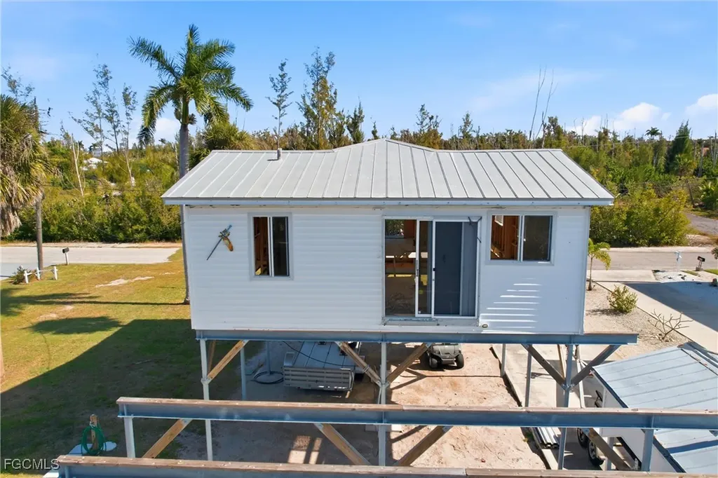 2661 Bamboo Street St. James City FL 33956