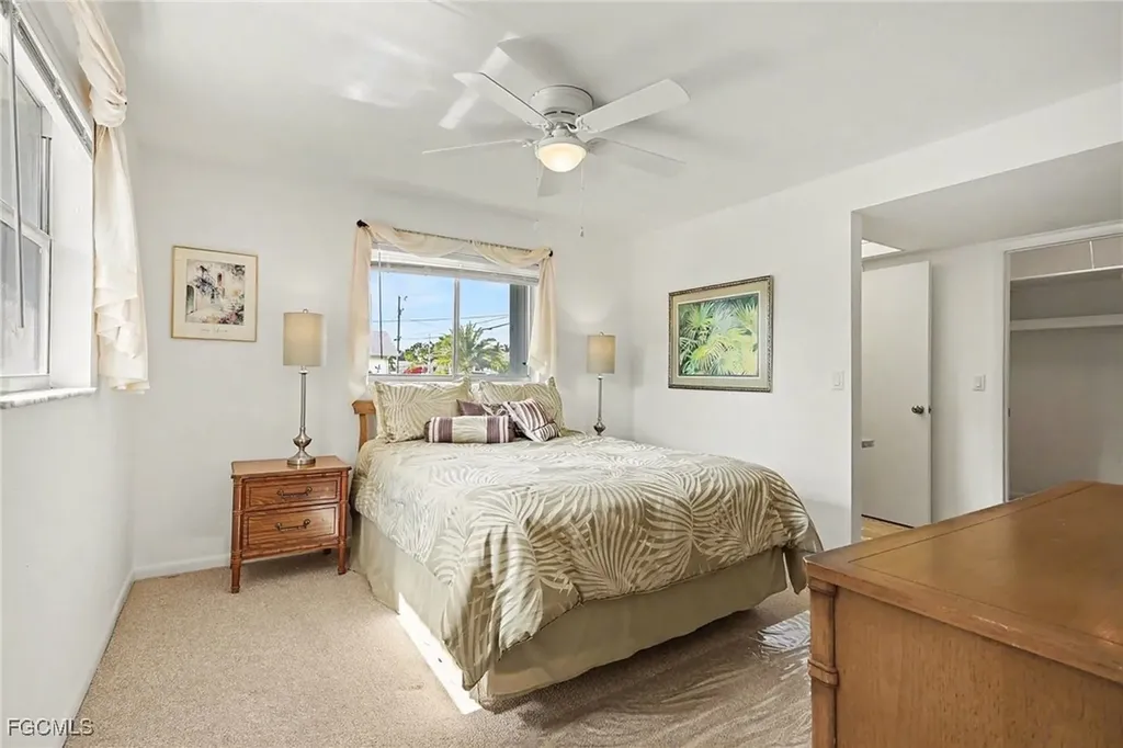 502 SE 32nd Street Cape Coral FL 33904