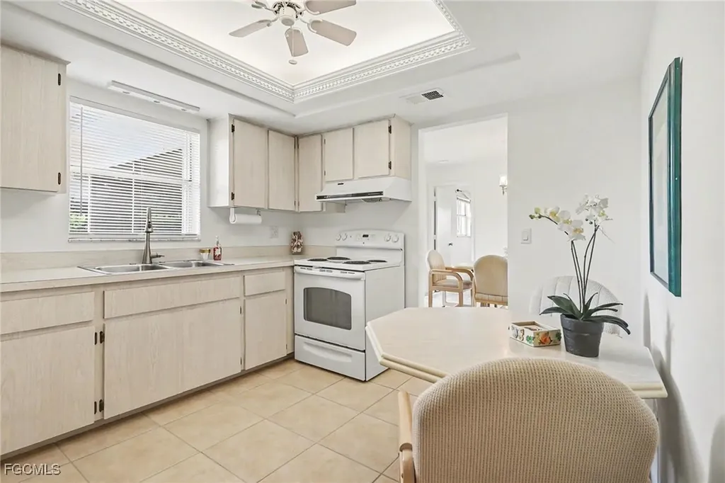502 SE 32nd Street Cape Coral FL 33904