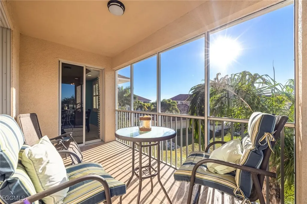 1121 Van Loon Commons Circle Cape Coral FL 33909