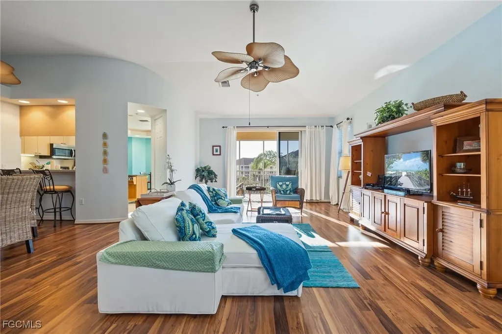1121 Van Loon Commons Circle Cape Coral FL 33909
